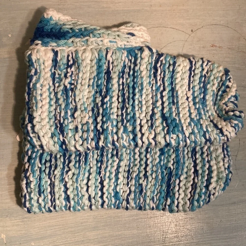 🌈 Hand knit thick warm booties never worn, vintage